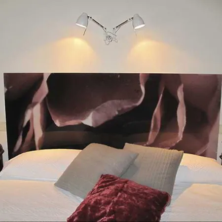 Aldori Landetxea: Adults-only Biosphere Retreat