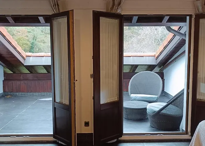 Aldori Landetxea: Adults-only Biosphere Retreat Muxika