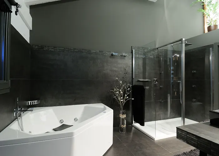 Aldori Landetxea: Adults-only Biosphere Retreat Muxika